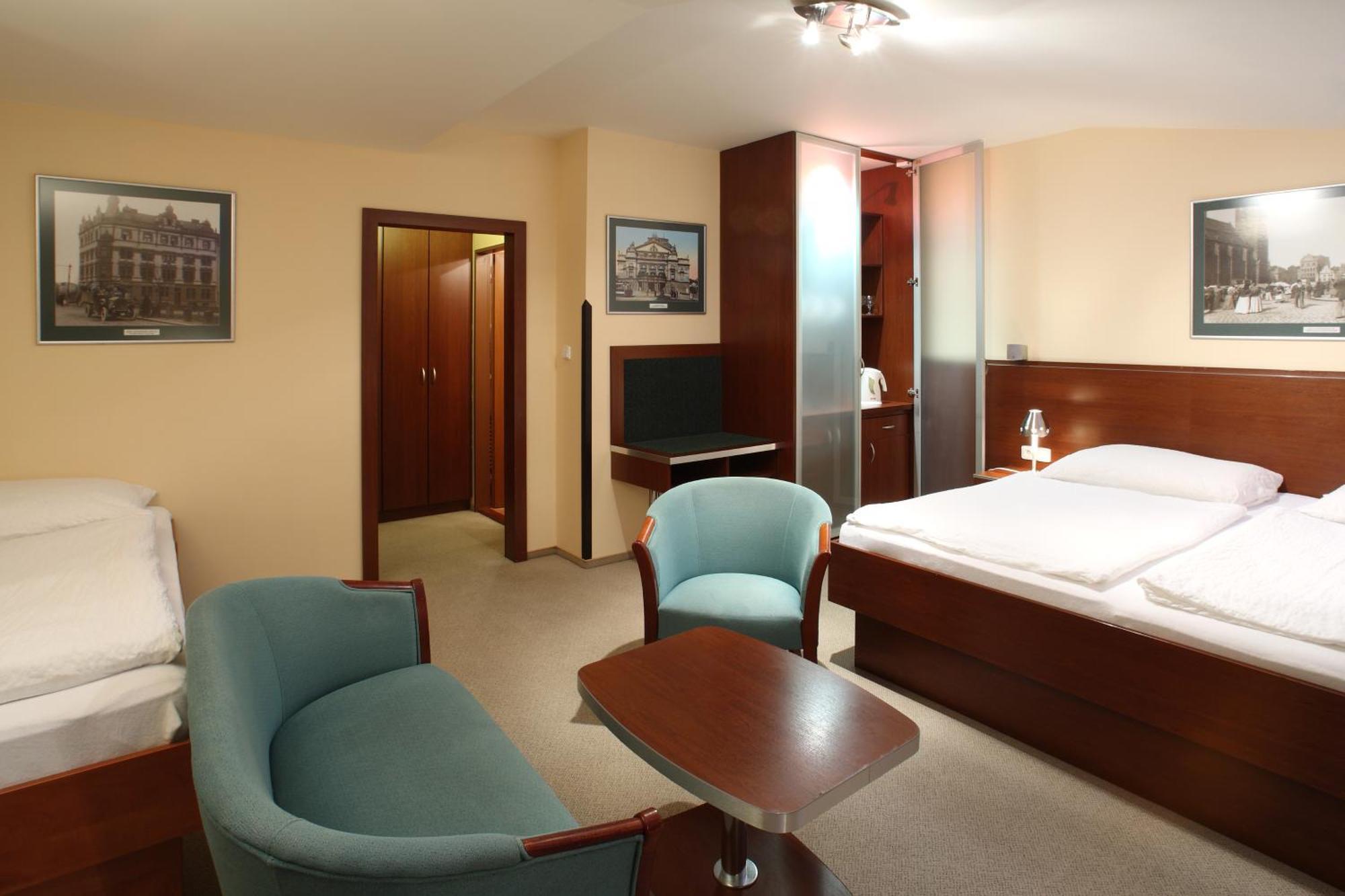 Hotel Palace Plzeň Rom bilde